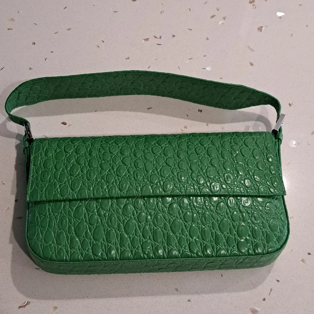 NWOT By Far shoulder bag - Picture 2 of 13